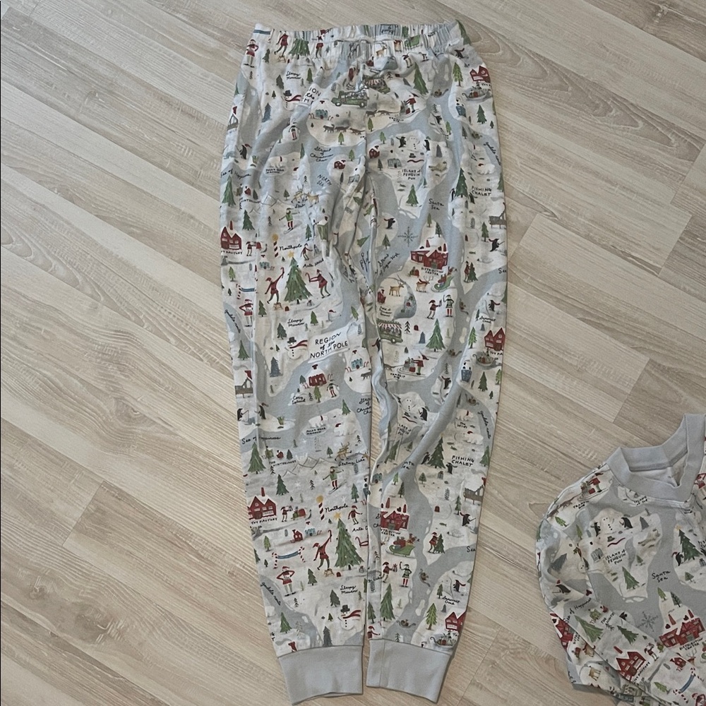 Festive Holiday Print PJ’s - Picture 4 of 6